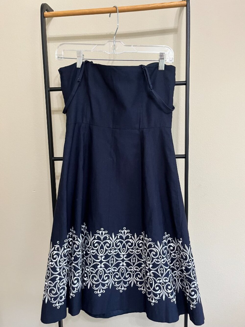 NWT LOFT Strapless Scroll Embroidered two way A-line Coquette Party Dress Size 4 - Picture 11 of 13